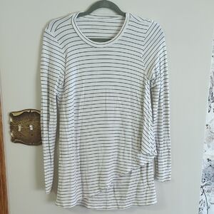 A Pea in the Pod Black and White Striped Long Sleeve Nursing Top